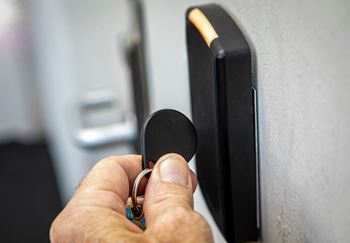 Electronic key access